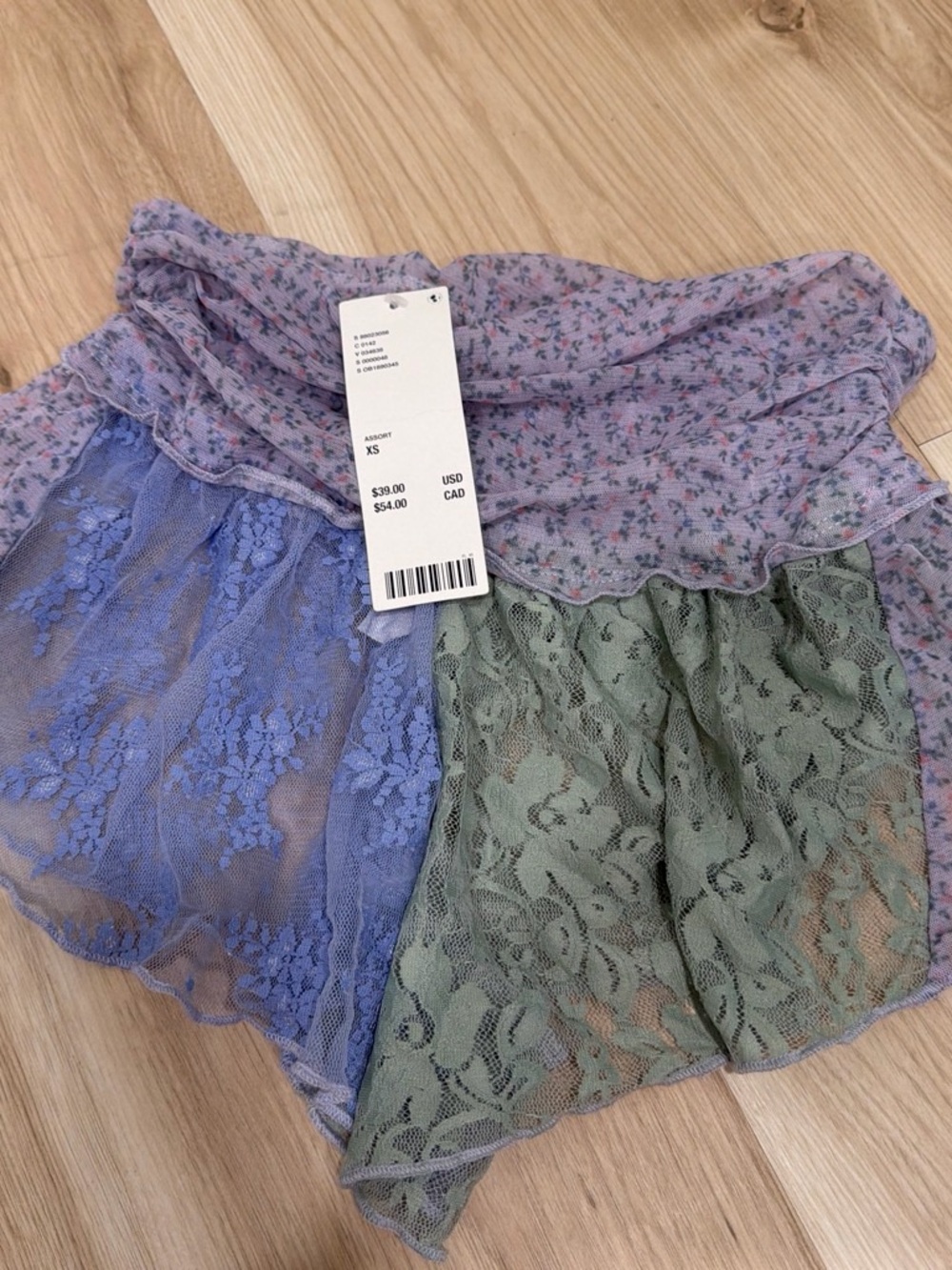 Urban Outfitters Lavender and Sage Lace Layered short